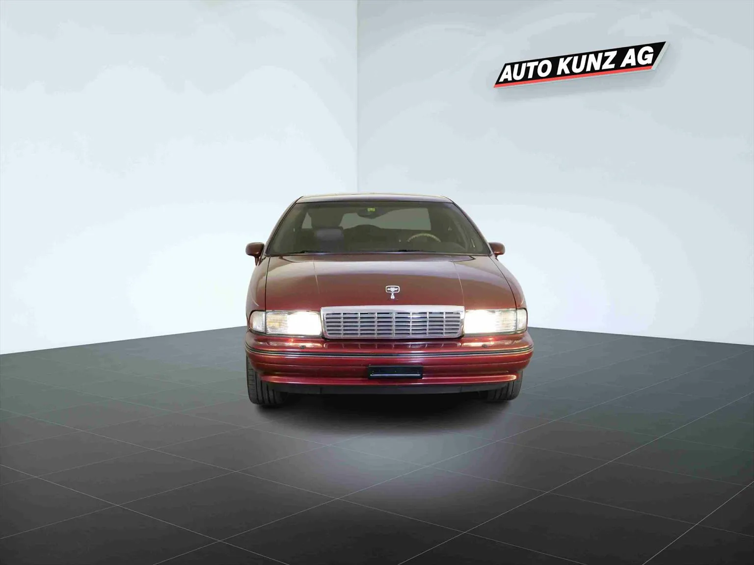 Chevrolet Caprice 5.0  Image 3