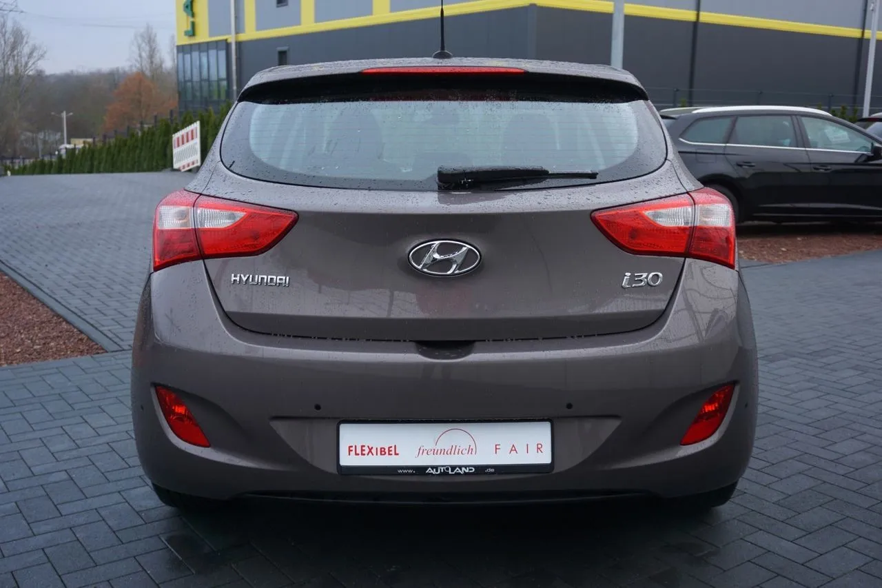 Hyundai i30 1.4 NAVI PDC KAMERA Navi...  Image 3