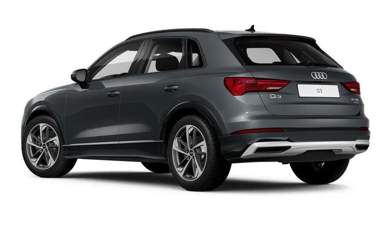 AUDI Q3 40 TDI quattro S tr. Business Adv. Image 2